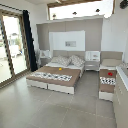 Arabel Open Space Ferienhaus Reitani